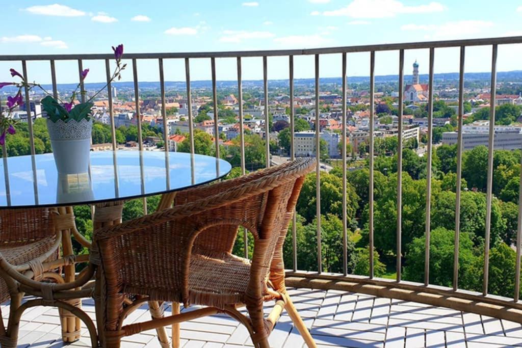Suite-Xxi City View Hotelturm Augsburg Eksteriør billede