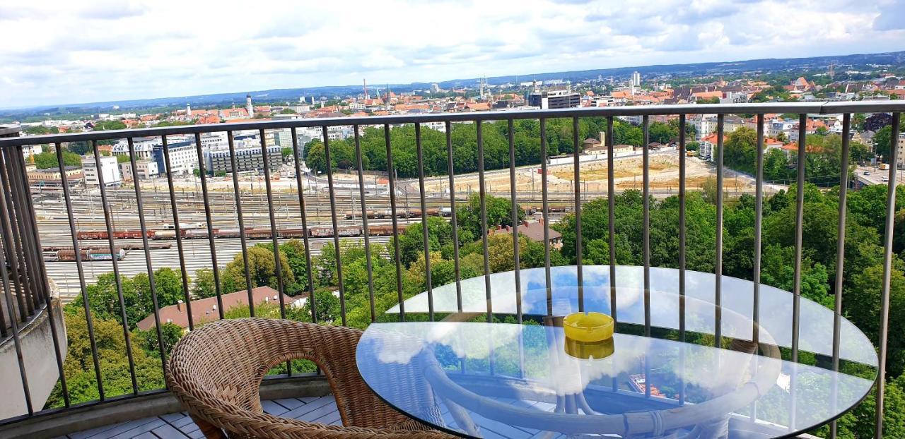 Suite-Xxi City View Hotelturm Augsburg Eksteriør billede
